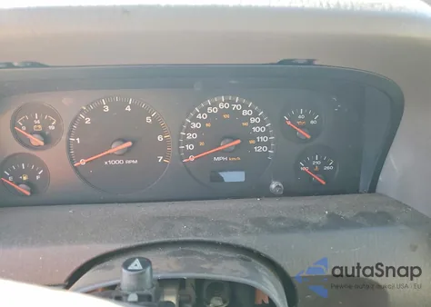 2000 Jeep Grand Cherokee Laredo from USA, damaged, VIN 1J4G248S1YC357178